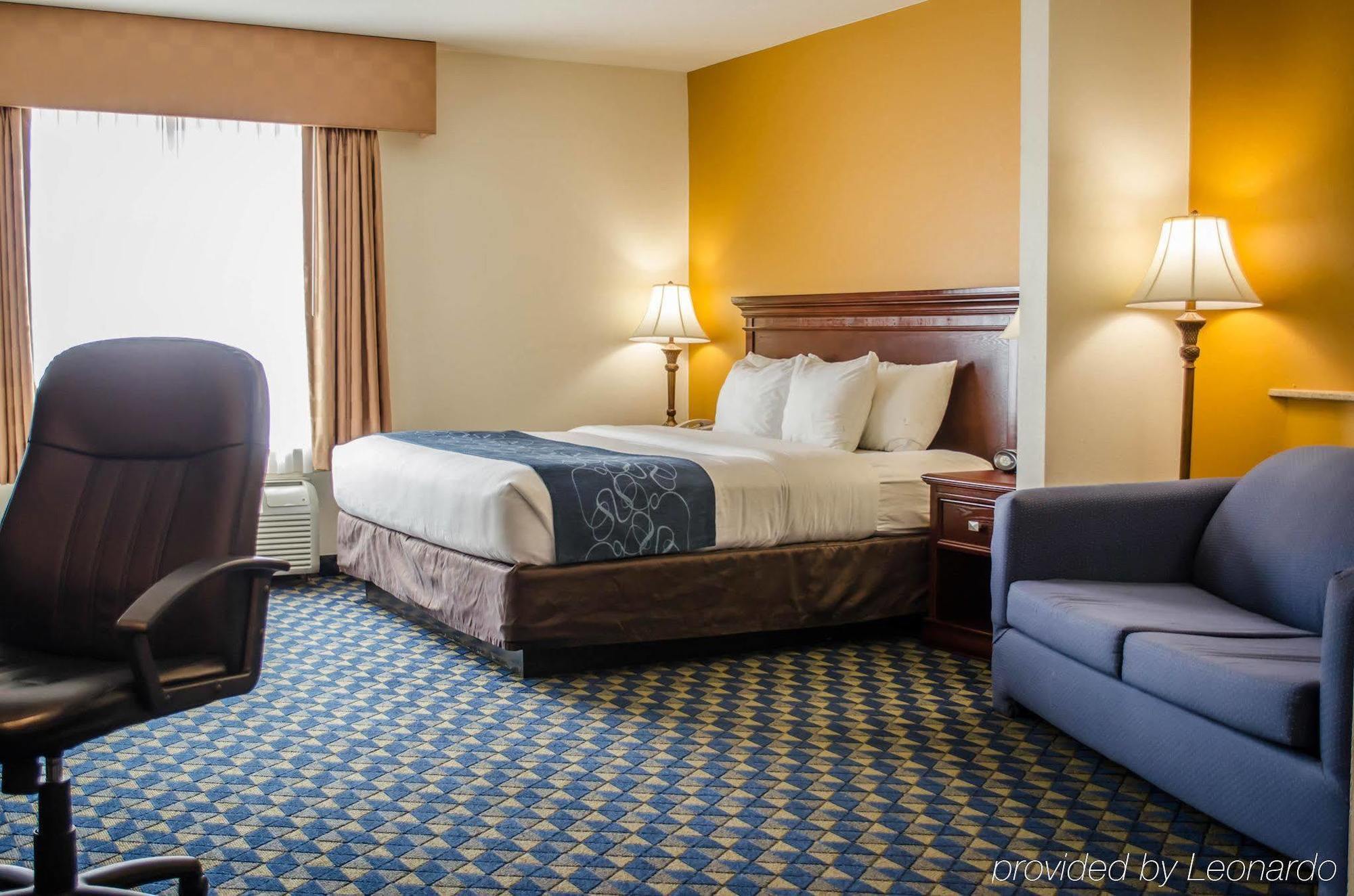 คอมฟอร์ต สวีท เนียร์ เอลกิน แอร์ฟอร์ซเบส Hotel ไนซ์วิลล์ ภายนอก รูปภาพ